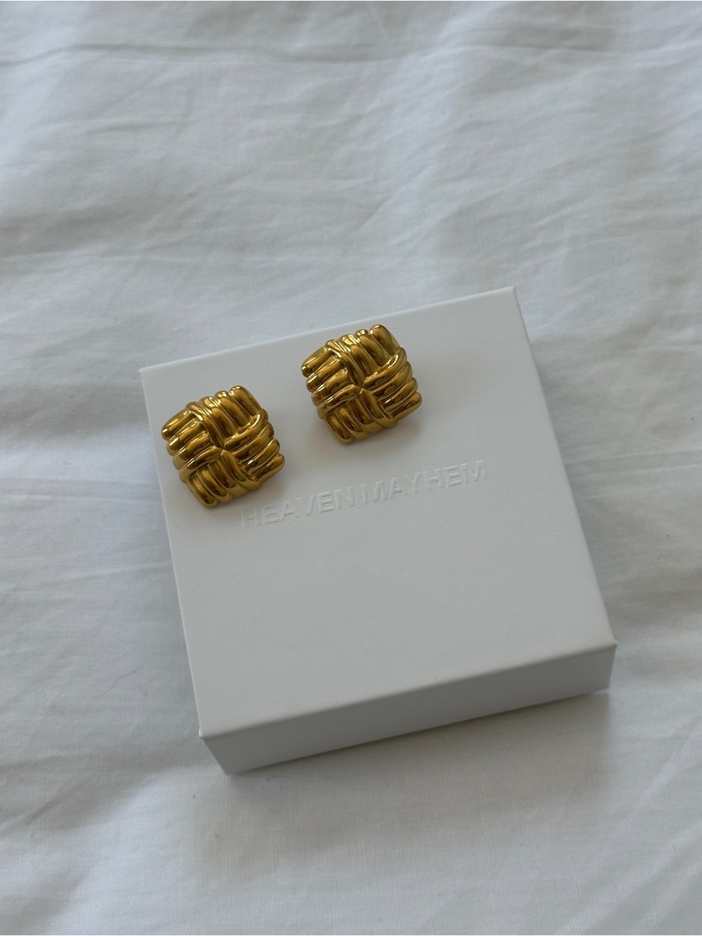 Heaven Mayhem Wind Earrings Gold